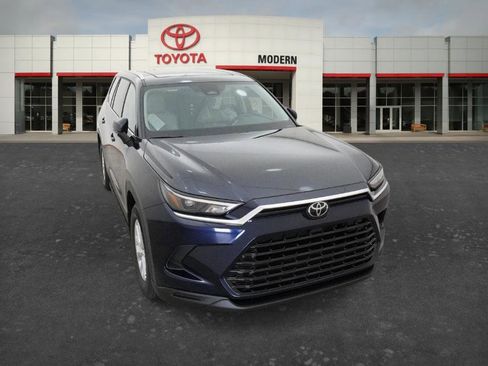 New 2026 Toyota Grand Highlander XLE FWD image 7