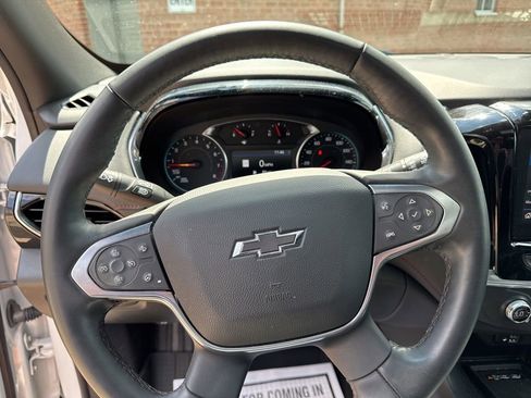 Used 2023 Chevrolet Traverse RS w/ LPO, Floor Liner Package AWD/4WD image 20
