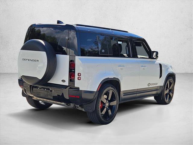 Used 2022 Land Rover Defender 110 SE AWD/4WD image 5