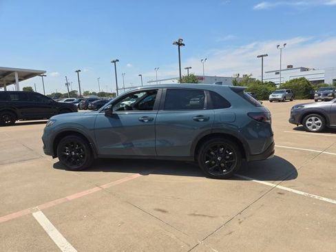 Used 2025 Honda HR-V Sport image 8
