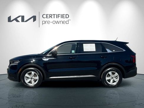Certified 2023 Kia Sorento LX FWD image 7