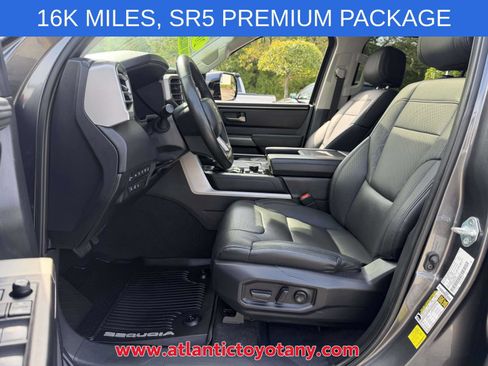 Used 2024 Toyota Sequoia SR5 w/ SR5 Premium Package AWD/4WD image 13