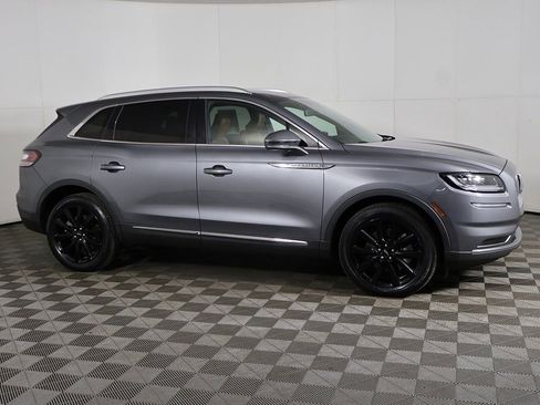 Used 2021 Lincoln Nautilus Reserve w/ Monochromatic Package image 16