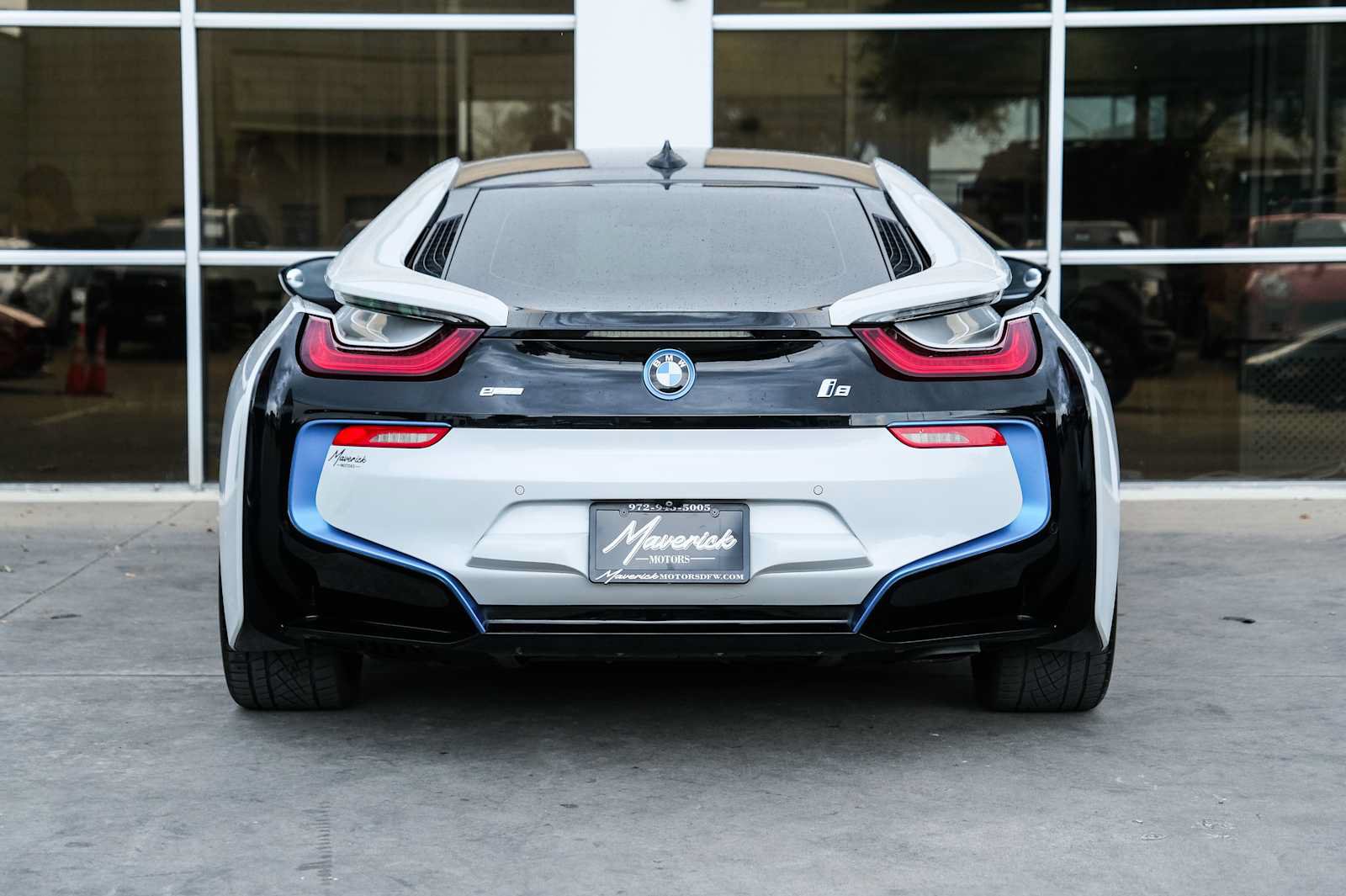 Used 2015 BMW i8 AWD/4WD image 11