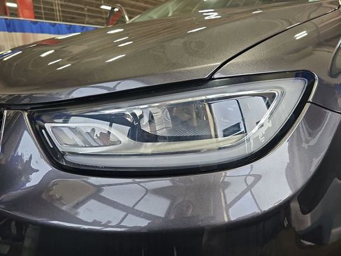 Used 2023 Chrysler Pacifica Limited w/ Uconnect Theater Family Group image 37