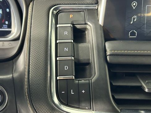 Used 2023 GMC Yukon XL AT4 w/ Technology Package image 26