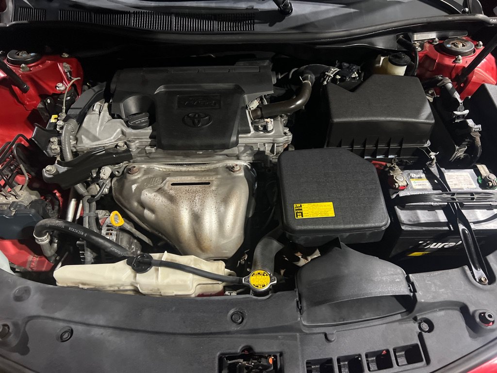 Used 2012 Toyota Camry SE FWD image 40