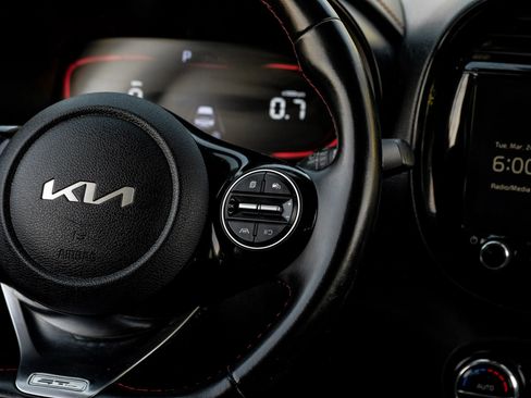 Used 2023 Kia Soul GT-Line image 26