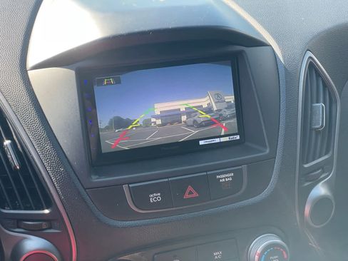 Used 2015 Hyundai Tucson GLS FWD image 19