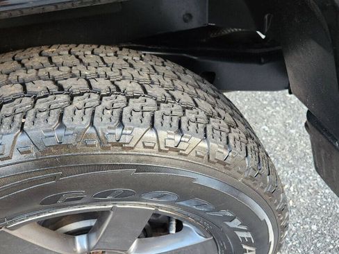 Used 2015 Jeep Wrangler Unlimited Sahara AWD/4WD image 51