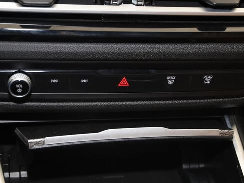 Used 2023 BMW M2 w/ Lighting Package image 43