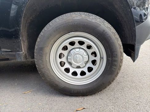 Used 2023 Chevrolet Colorado W/T image 13