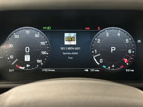 New 2026 Land Rover Defender 110 X-Dynamic SE image 18