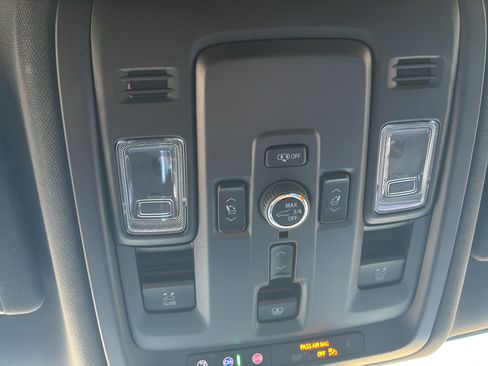 Used 2025 Chevrolet Tahoe RST w/ RST Capability Package AWD/4WD image 35