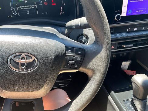 Used 2025 Toyota Camry LE w/ Convenience Package FWD image 24