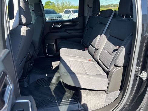 Certified 2022 Chevrolet Silverado 1500 LT AWD/4WD image 29