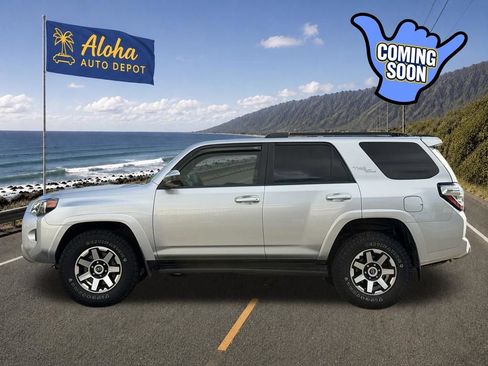 Used 2023 Toyota 4Runner TRD Off-Road AWD/4WD image 2