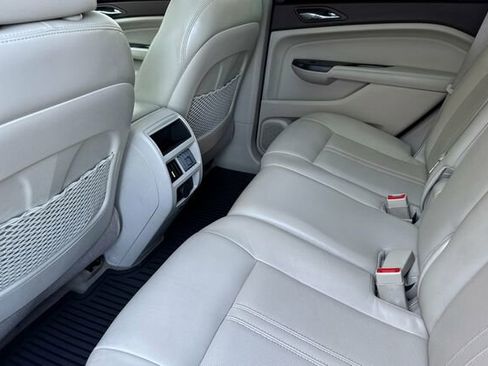 Used 2013 Cadillac SRX Luxury w/ Driver Awareness Package image 12