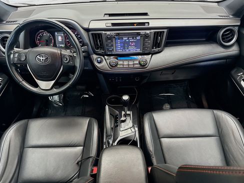 Used 2016 Toyota RAV4 SE FWD image 14