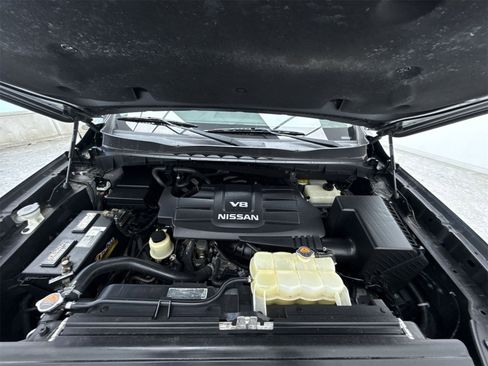 Used 2017 Nissan Titan S image 39