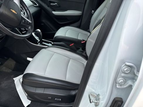 Used 2019 Chevrolet Trax Premier image 11
