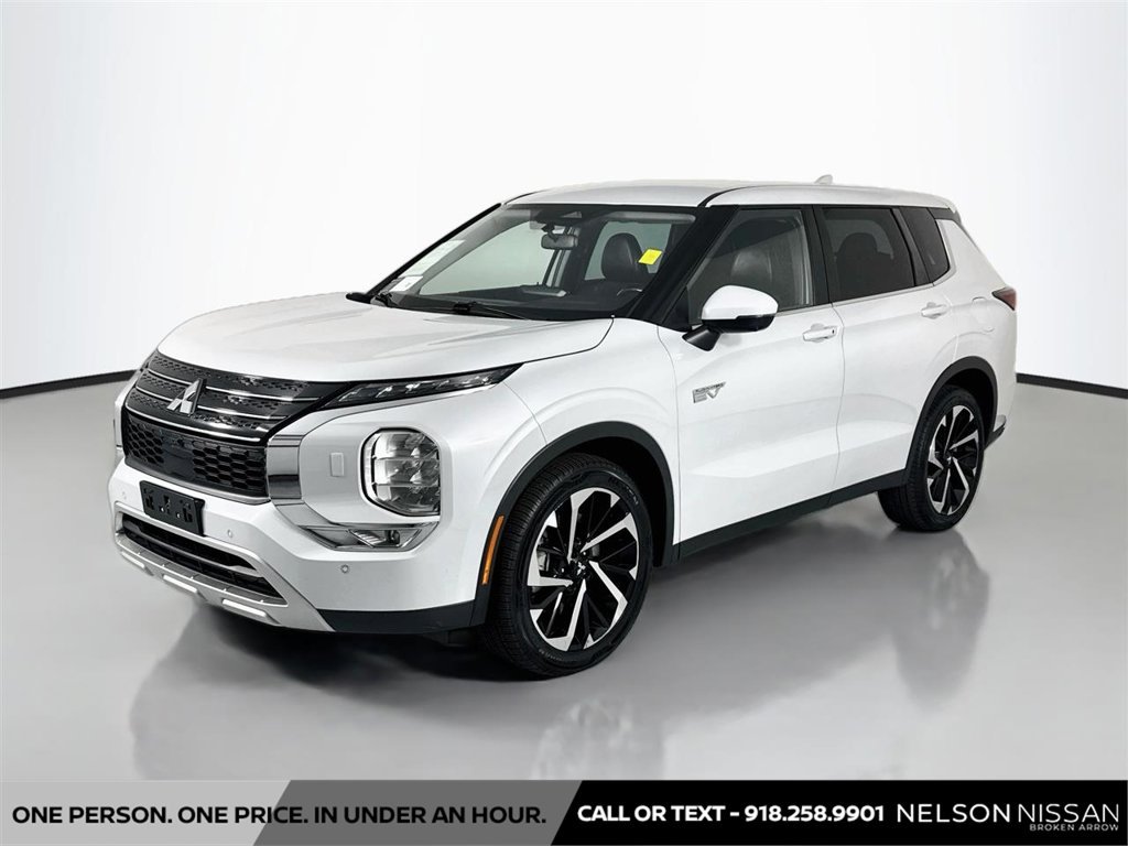 Used 2023 Mitsubishi Outlander Ralliart AWD/4WD image 1