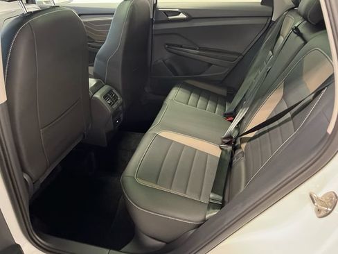 Certified 2024 Volkswagen Taos SEL AWD/4WD image 16