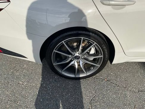 Used 2025 Genesis G70 2.5T AWD/4WD image 7