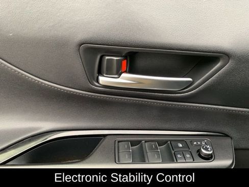 Certified 2021 Toyota Venza XLE w/ Softex Package image 16