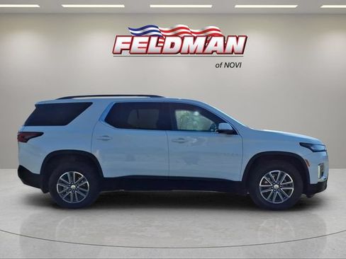 Used 2023 Chevrolet Traverse LT w/ LPO, Floor Liner Package FWD image 7