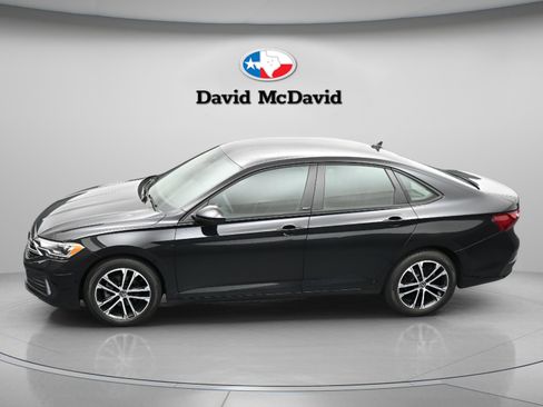 Used 2024 Volkswagen Jetta Sport FWD image 39