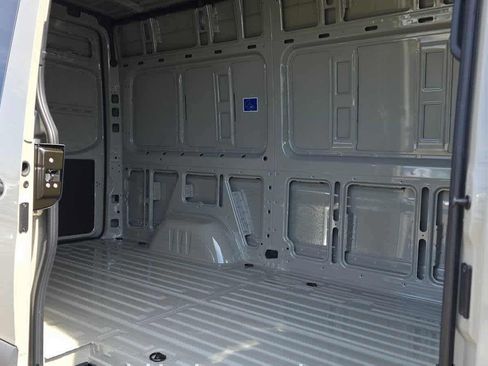 Used 2026 Mercedes-Benz Sprinter 2500 image 15