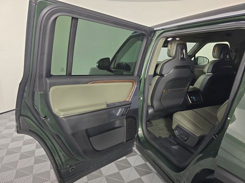 Used 2023 Rivian R1S Adventure image 17