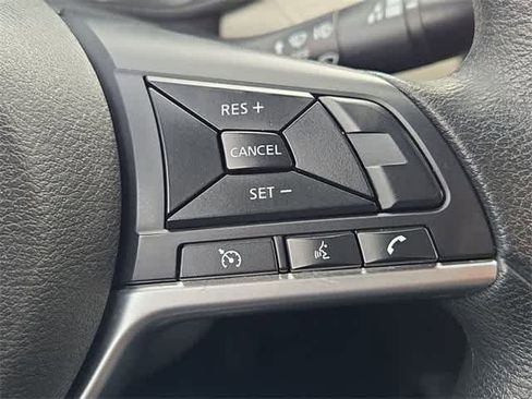 Used 2020 Nissan Versa SV image 24