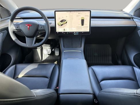 Used 2022 Tesla Model Y Performance image 13
