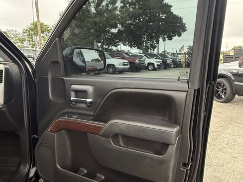 Used 2016 GMC Sierra 1500 SLE w/ SLE Value Package AWD/4WD image 14