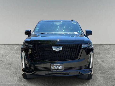 Used 2024 Cadillac Escalade ESV Sport AWD/4WD image 8