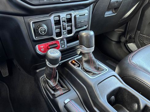 Used 2020 Jeep Gladiator Rubicon w/ Uconnect 4C Nav & Sound Group AWD/4WD image 22
