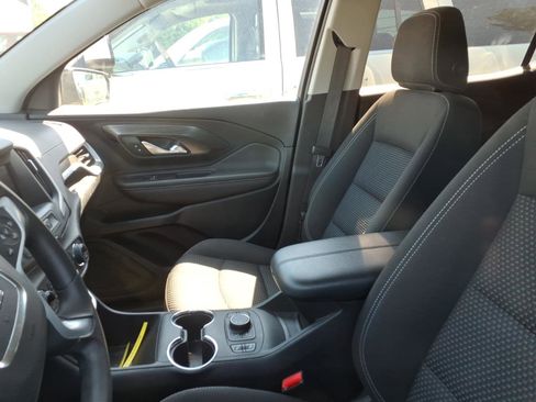 Used 2022 GMC Terrain SLE w/ Driver Convenience Package FWD image 6