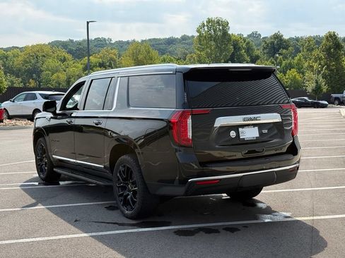 Used 2023 GMC Yukon XL SLT w/ SLT Luxury Package AWD/4WD image 10