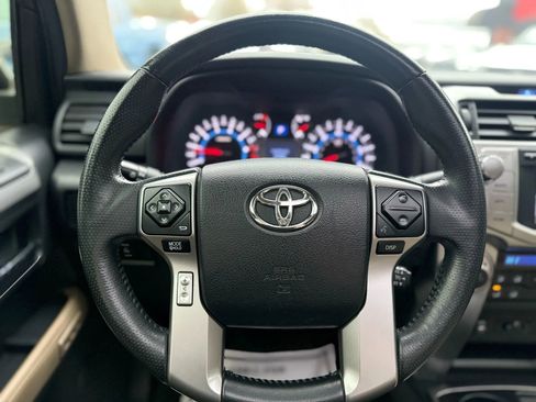 Used 2014 Toyota 4Runner Limited image 34