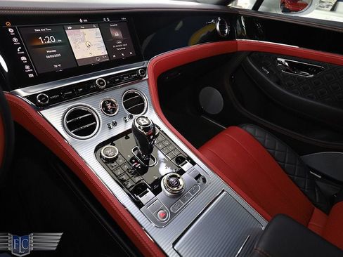Used 2022 Bentley Continental GT V8 AWD/4WD image 24