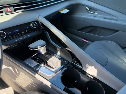 New 2026 Hyundai Elantra Blue image 13