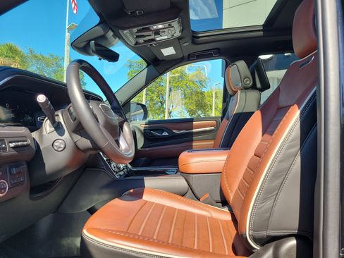 Used 2024 GMC Yukon Denali Ultimate image 14