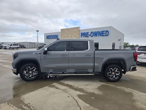 Used 2024 GMC Sierra 1500 SLE image 6