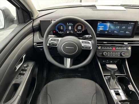New 2026 Hyundai Tucson SE FWD image 22