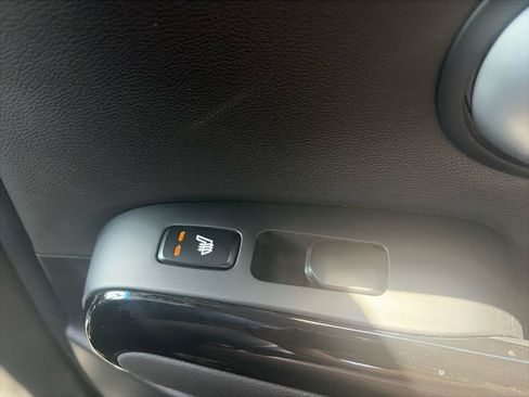 Used 2015 Kia Soul ! w/ Sun & Sound Package FWD image 23
