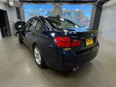 Used 2013 BMW 328i xDrive Sedan image 3