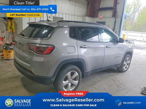 Used 2019 Jeep Compass Latitude w/ Popular Equipment Group AWD/4WD image 4