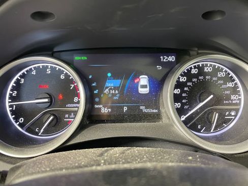 Used 2022 Toyota Camry LE w/ Cold Weather Package AWD/4WD image 5